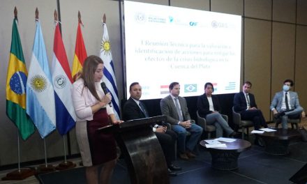 Reunión técnica sobre la crisis hidrológica en la Cuenca del Plata